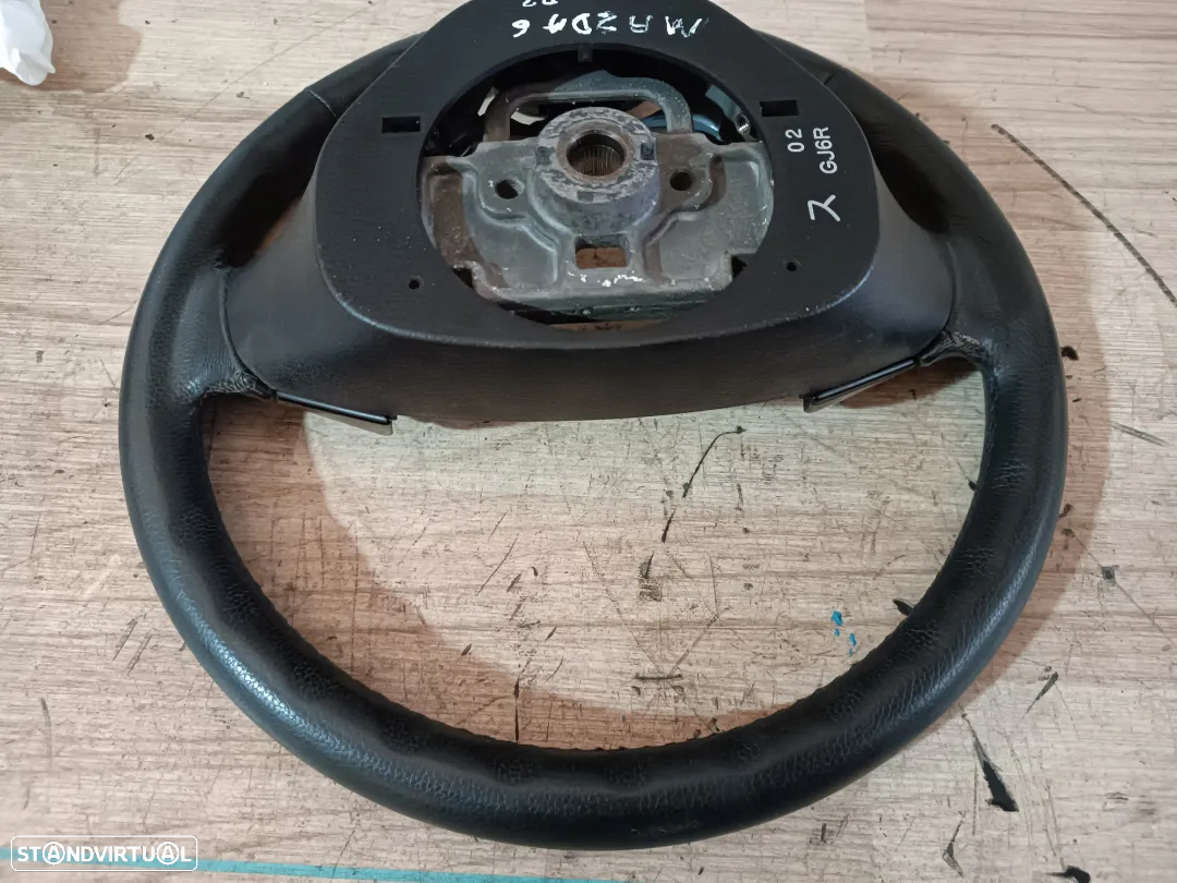 VOLANTE EM PELE COM BOTÕES MAZDA 6 - 3