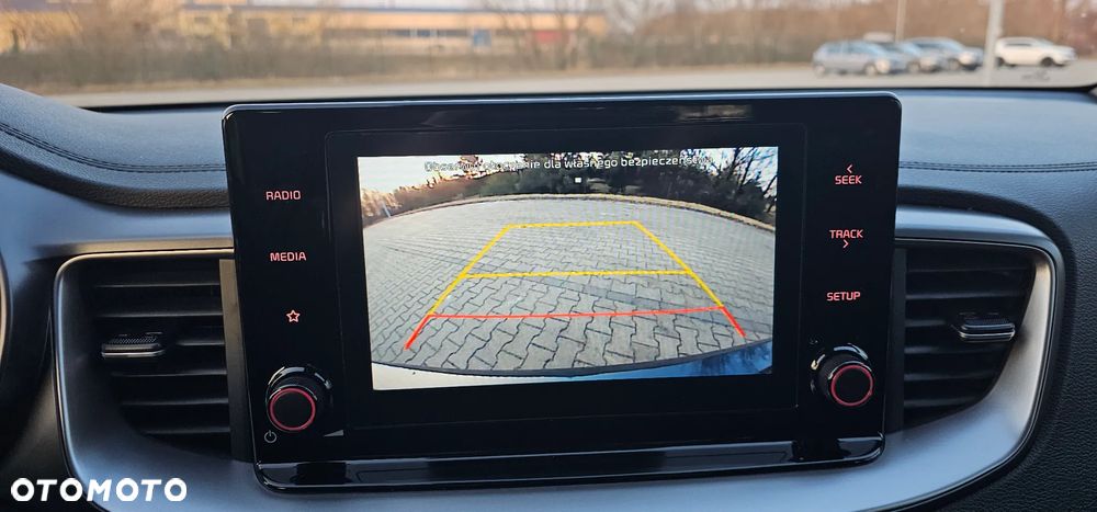 Kia Ceed 1.4 T-GDI M - 17