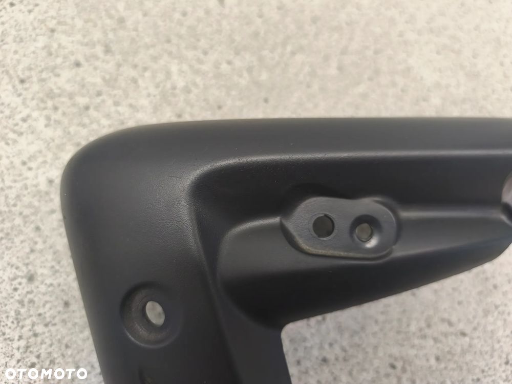 Owiewka, osłona chłodnicy, wypełnienie Triumph Street Triple 675 - 7