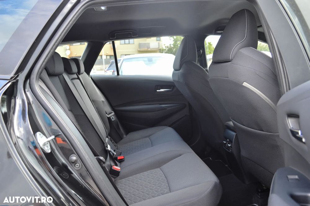 Toyota Corolla 2.0 Business Edition - 25