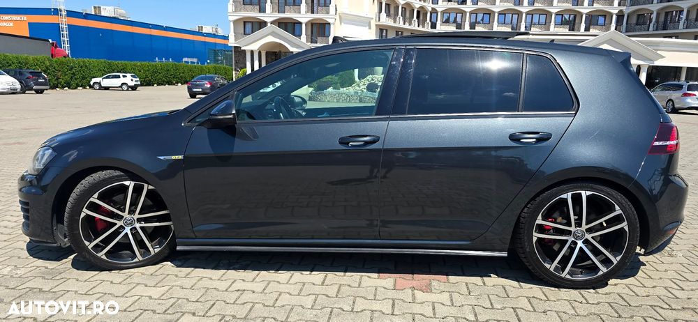 Volkswagen Golf GTD (BlueMotion Technology) DSG - 2