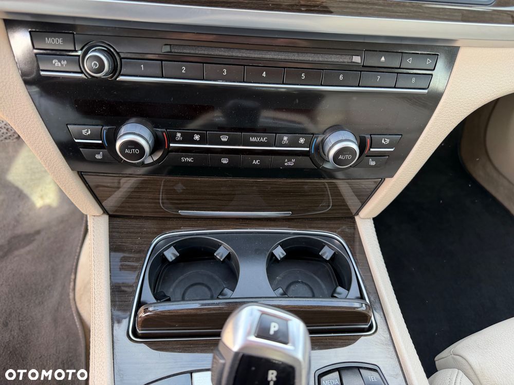 BMW Seria 7 - 17