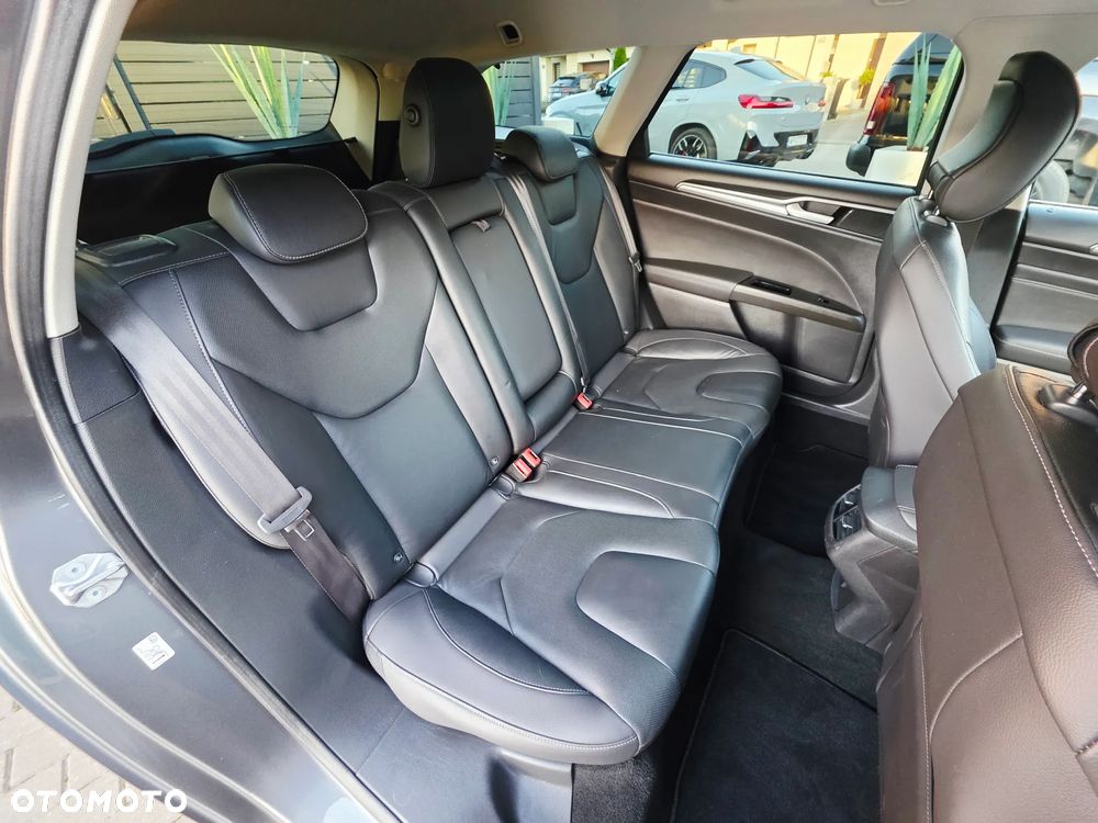 Ford Mondeo Turnier 1.6 TDCi ECOnetic Start-Stopp Titanium - 3