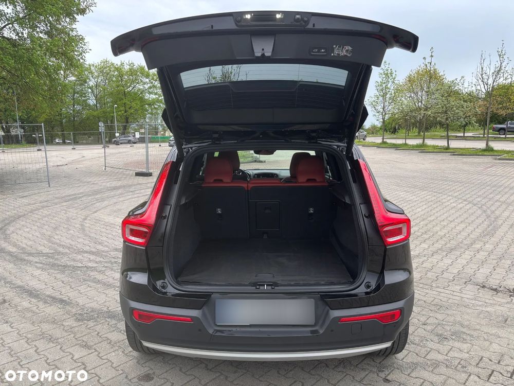 Volvo XC 40 D4 AWD - 17