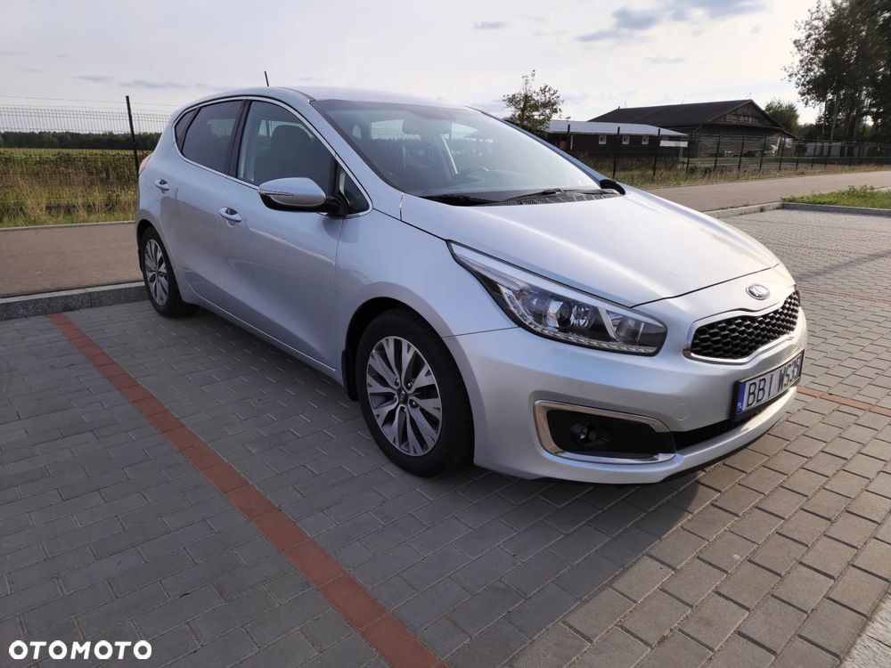 Kia Ceed Cee'd 1.6 CRDi L Business Line DCT - 10