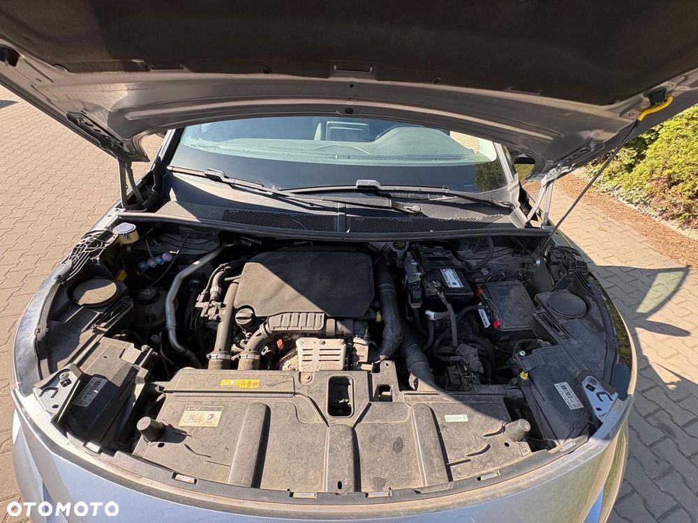 Peugeot 3008 1.2 PureTech Active - 11