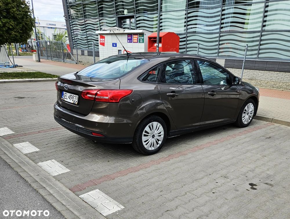 Ford Focus 1.6 Trend Sport - 13