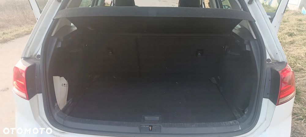 Volkswagen Golf 1.2 TSI BMT Comfortline - 4