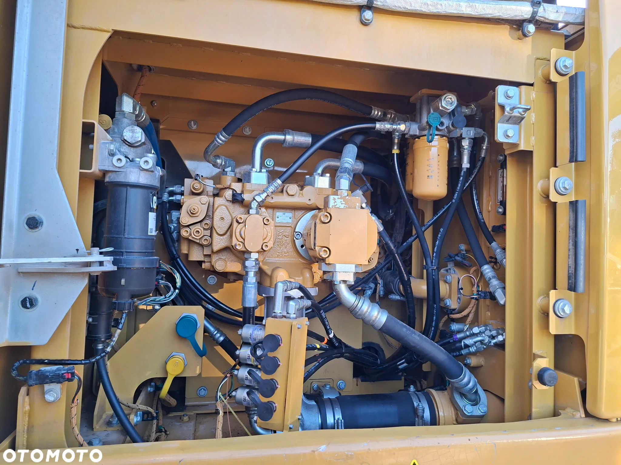 Caterpillar CAT 323 FL - 23