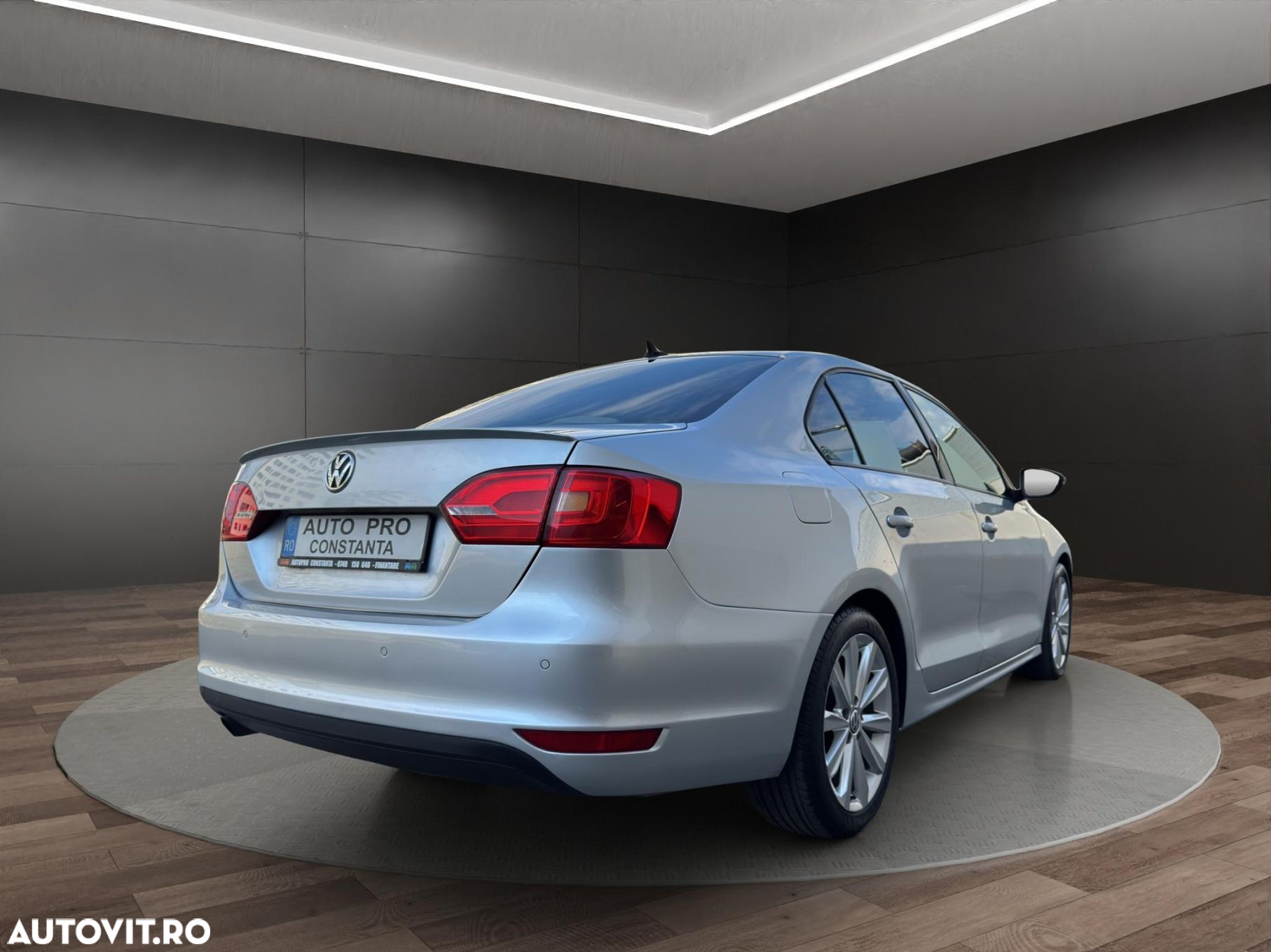 Volkswagen Jetta 1.6 TDI CR DPF Comfortline - 3