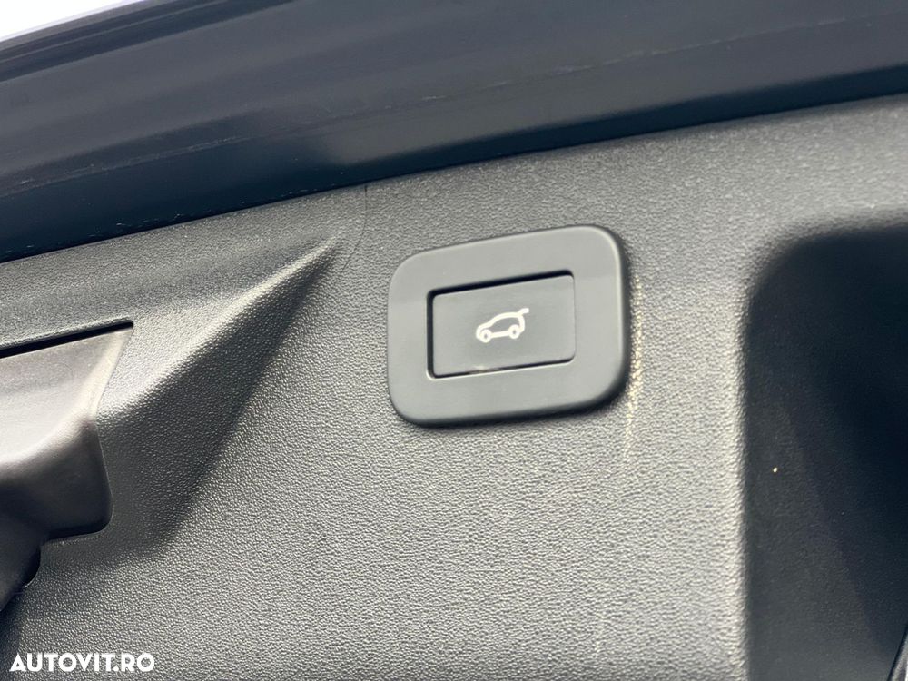 Land Rover Discovery Sport - 10