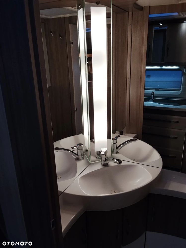 Hobby De Lux 495 UL - 9