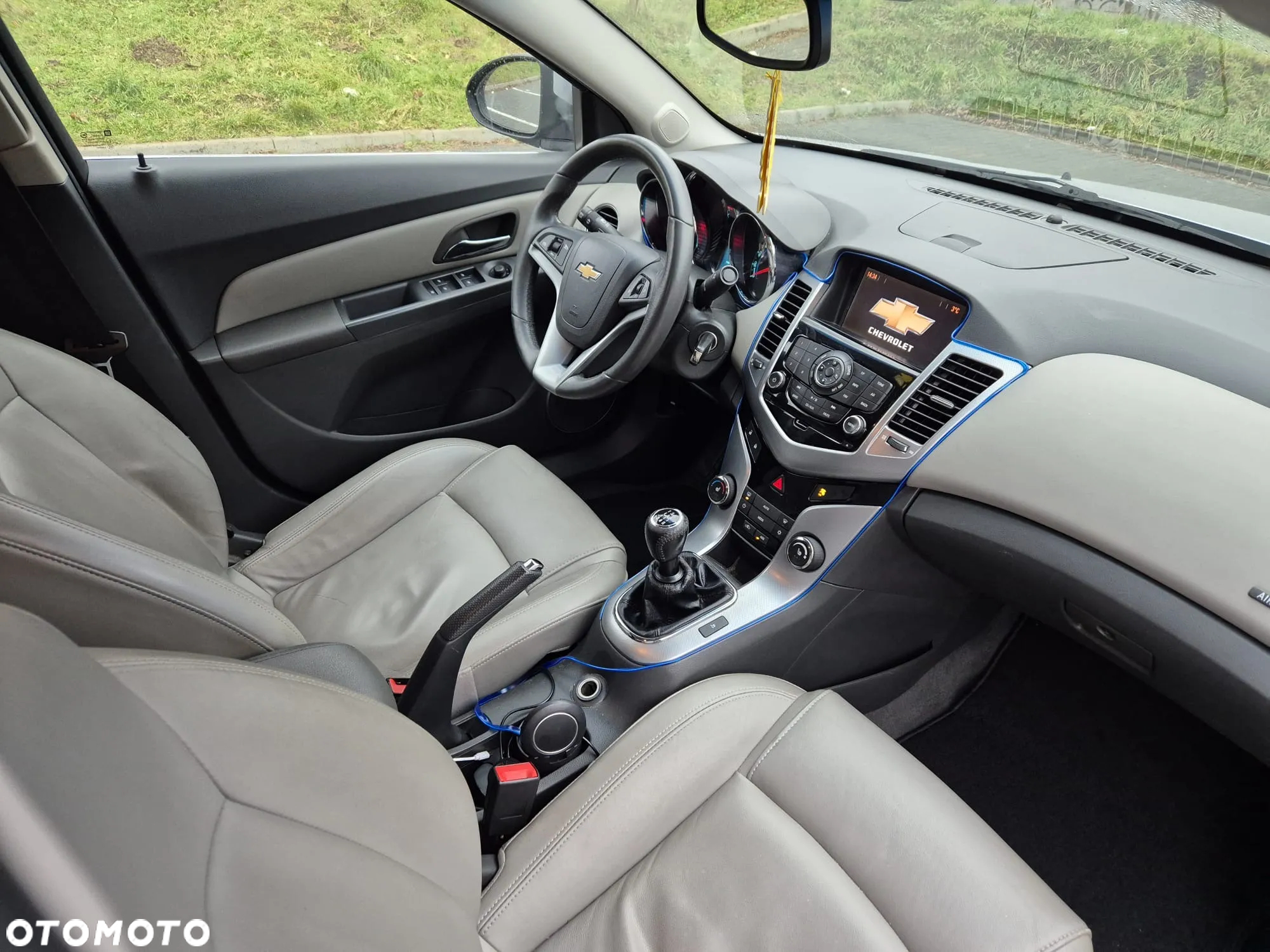 Chevrolet Cruze - 13