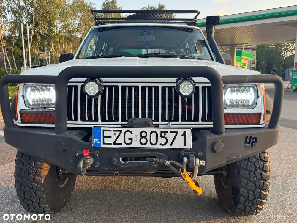 Jeep Cherokee 4.0 Limited - 14