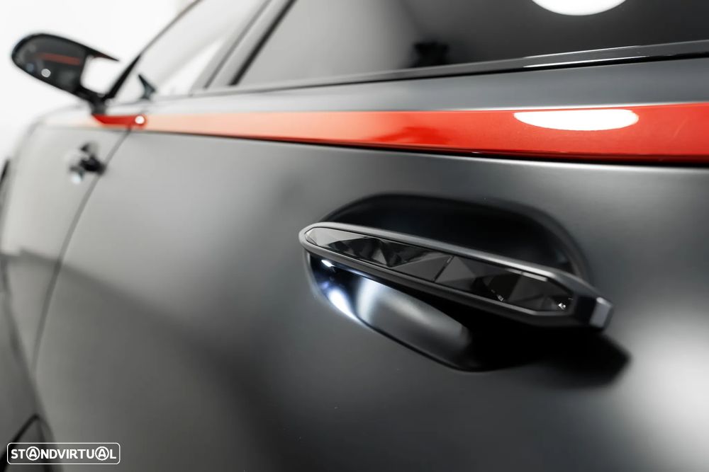 BMW XM Label Red - 12