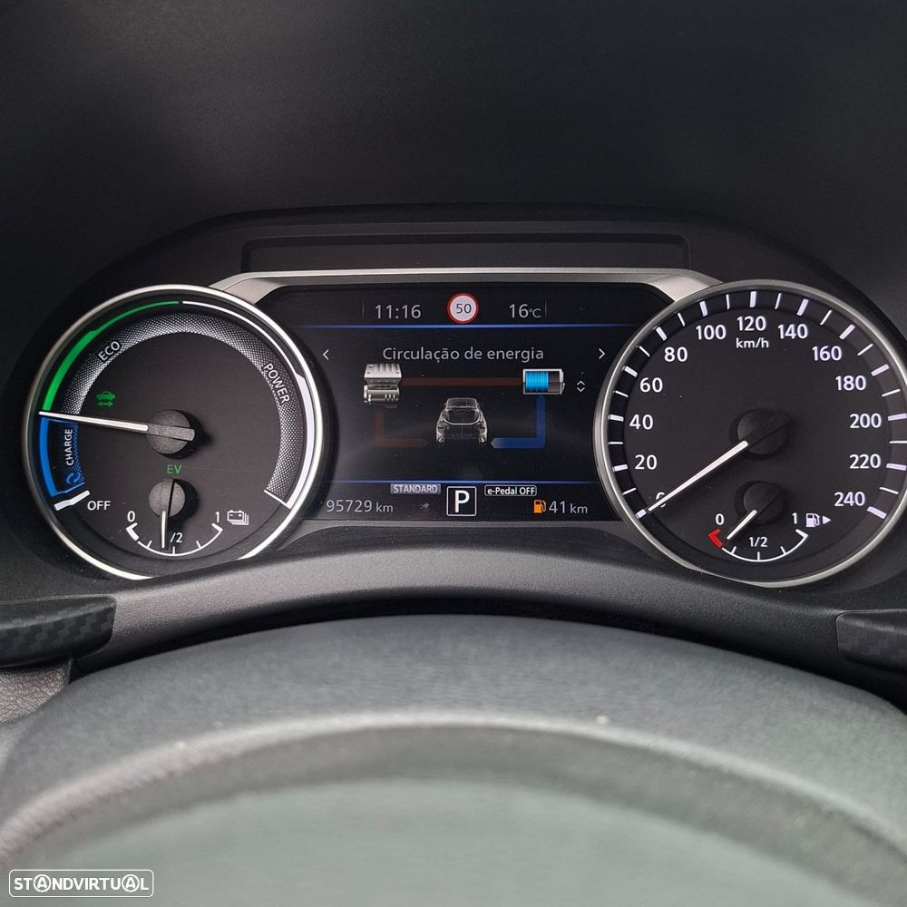 Nissan Juke 1.6 Hybrid Tekna TwoTone T - 24
