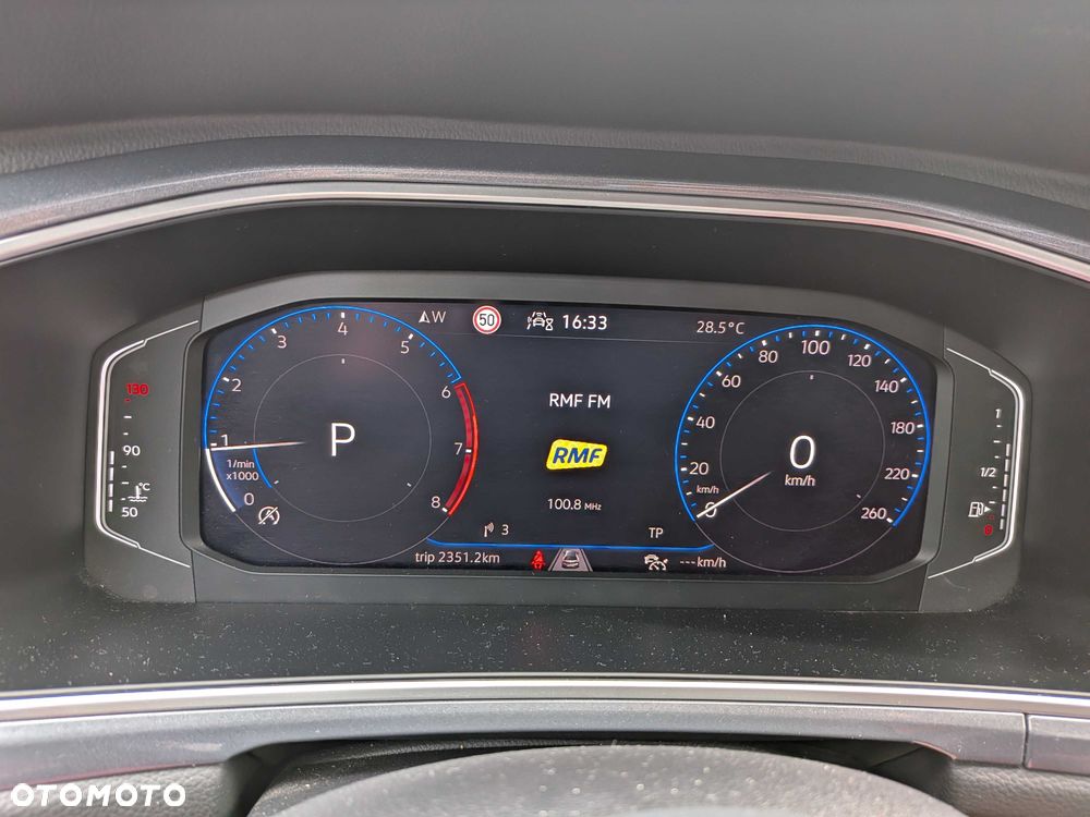 Volkswagen T-Roc - 6