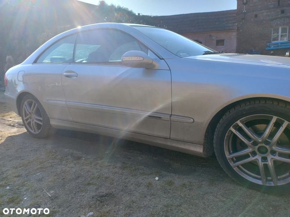 Mercedes-Benz CLK - 3