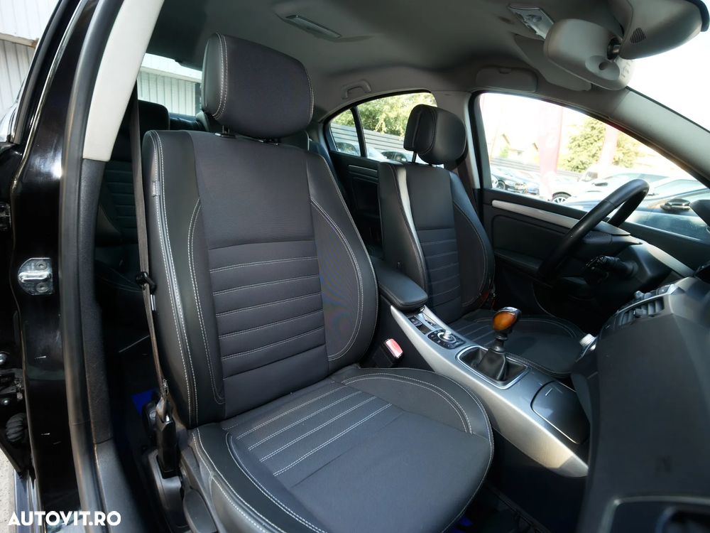 Renault Laguna ENERGY dCi 130 FAP Start-Stop Paris Business - 27