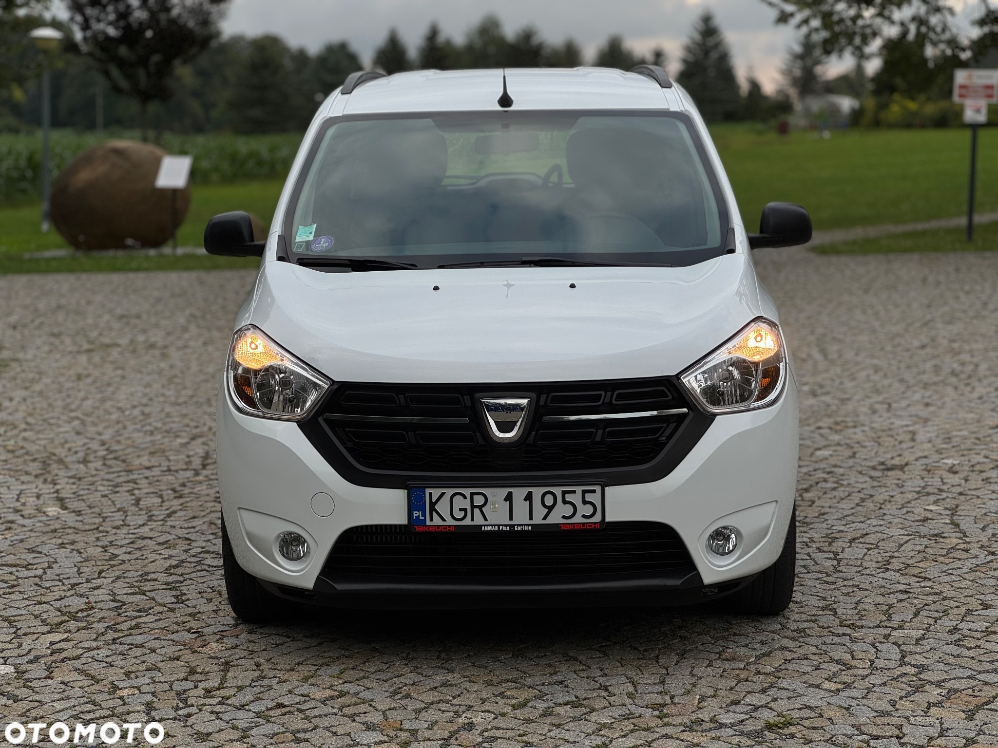 Dacia Lodgy TCe 100 GPF Start - 9