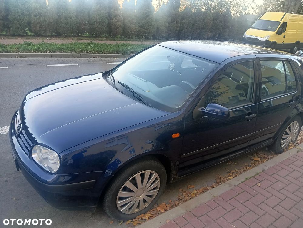 Volkswagen Golf IV 1.4 Comfortline - 1