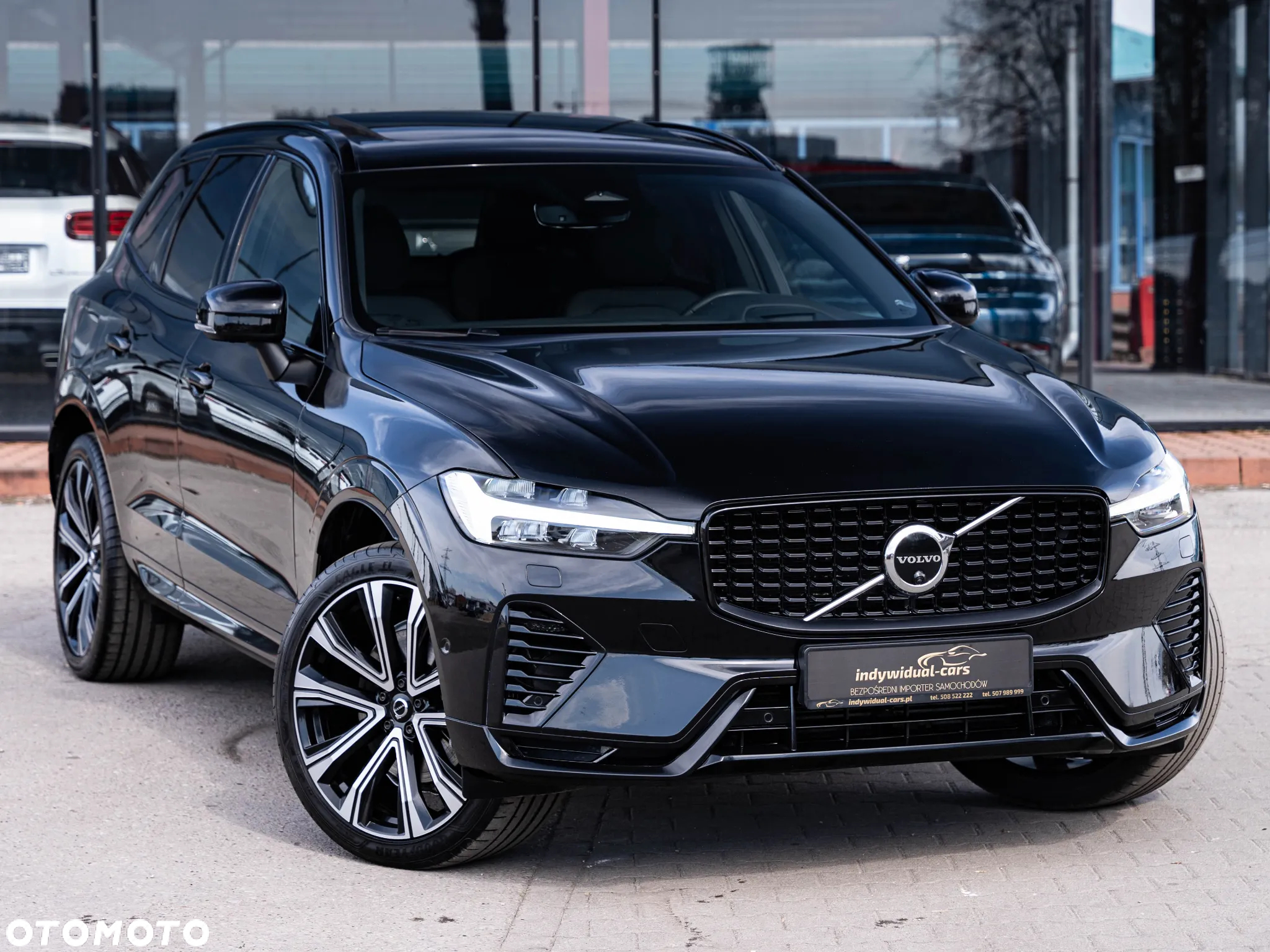Volvo XC 60 T8 AWD Plug-in Hybrid Ultra Dark - 4