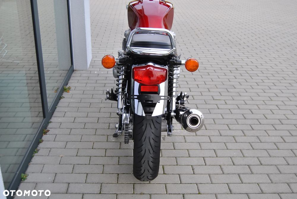 Honda CB - 8