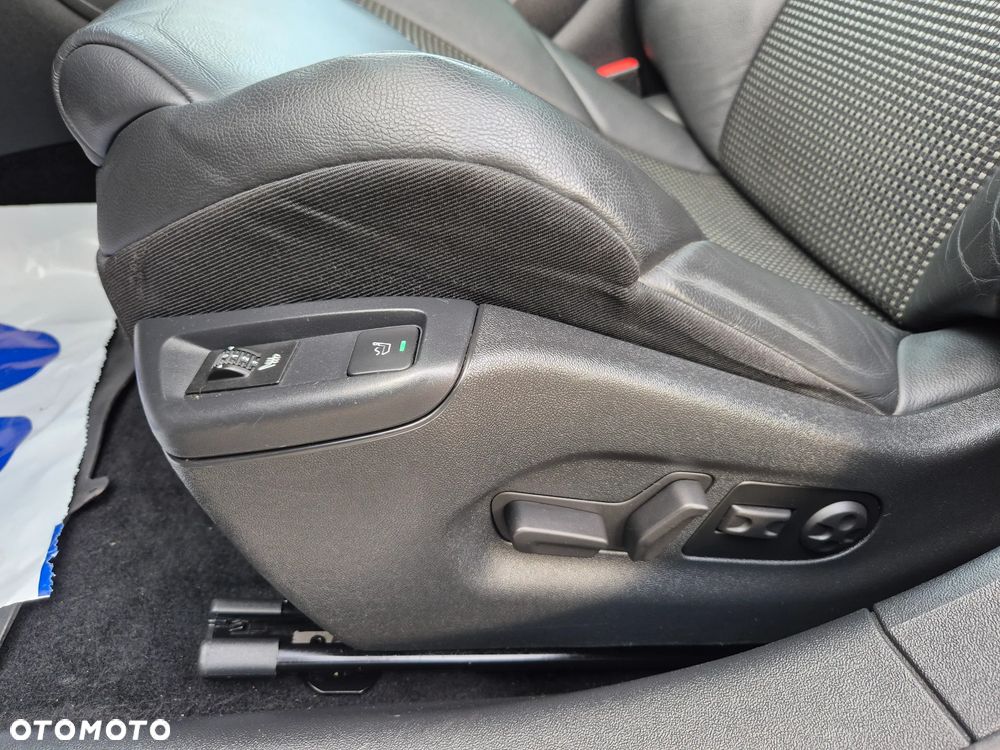 Citroën C5 Tourer BlueHDi 150 S&S Exclusive - 23