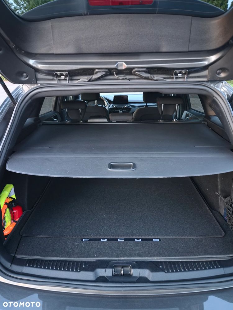 Ford Focus 1.5 EcoBoost ST-Line - 15