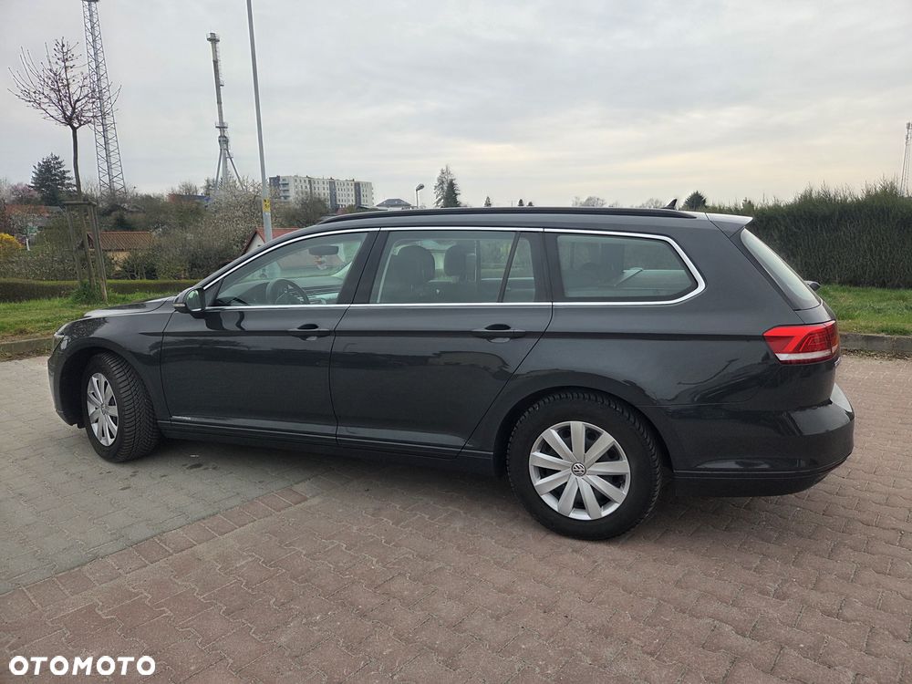 Volkswagen Passat 2.0 TDI SCR (BlueMotion Technology) Comfortline - 3