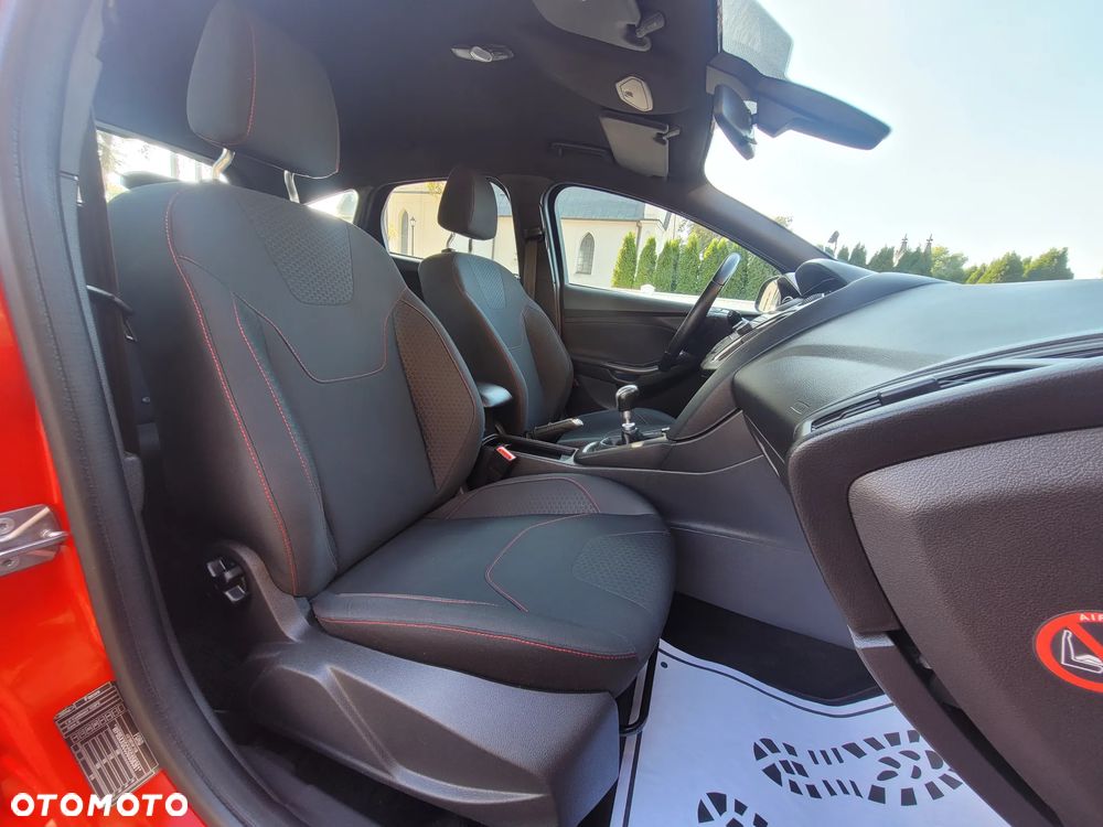 Ford Focus - 14