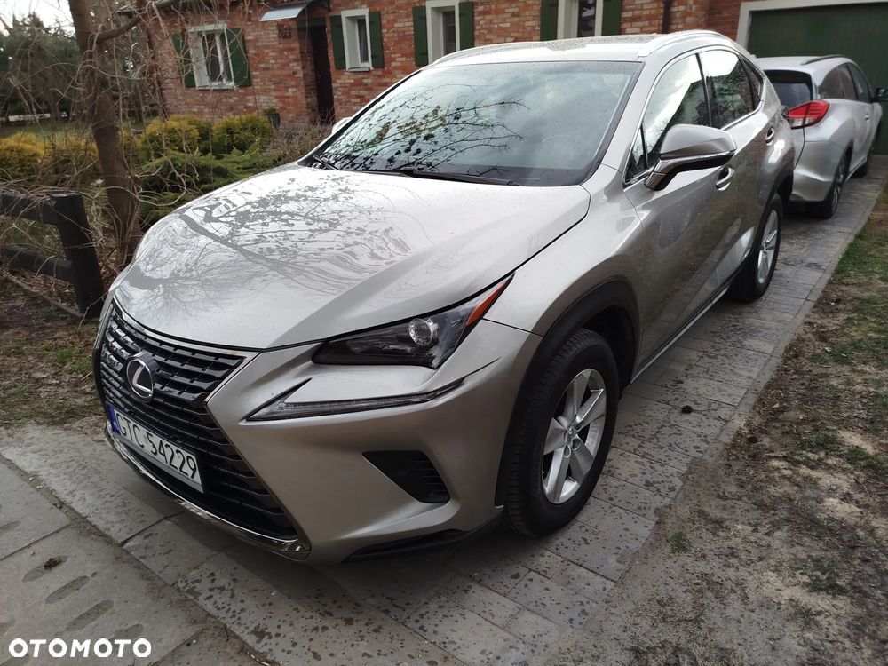Lexus NX 300h Elegance 2WD - 1