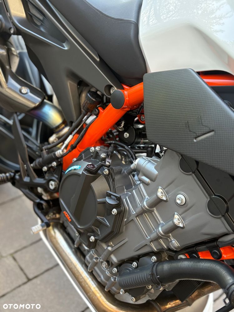 KTM DUKE 890 - 20