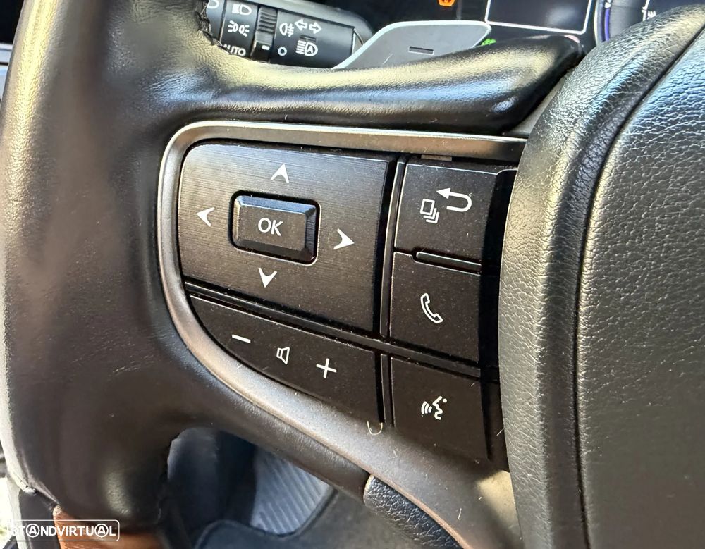 Lexus ES 300h Luxury+ - 23