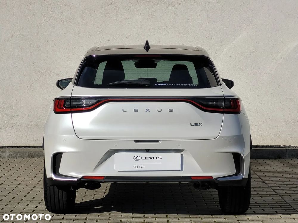 Lexus LBX 1.5 Hybrid Emotion - 9