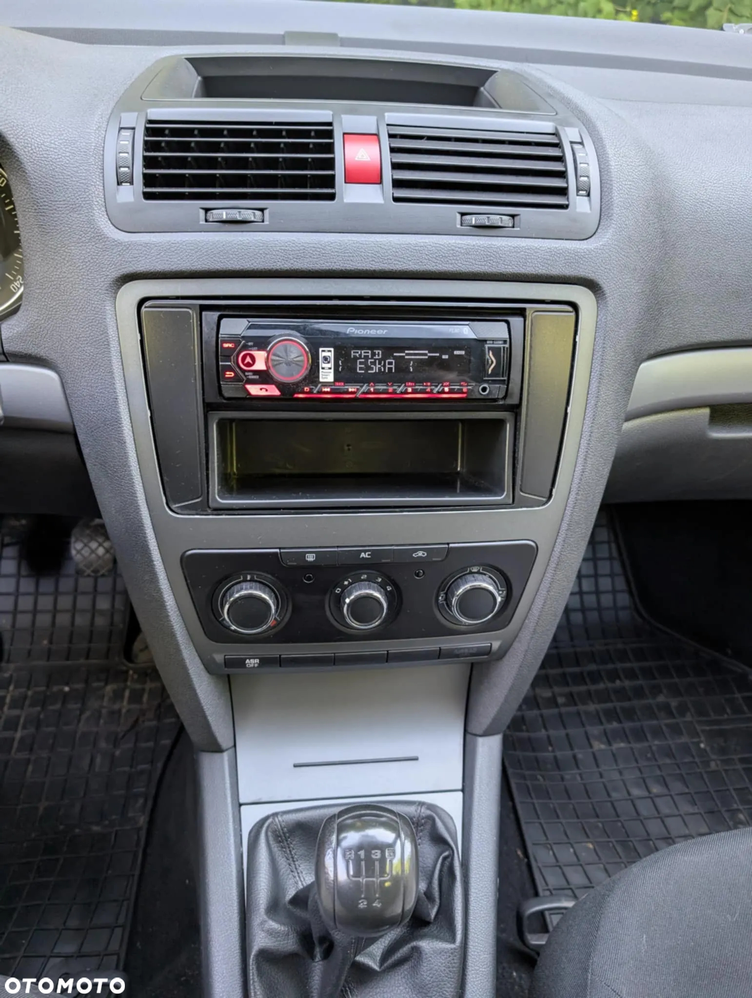 Skoda Octavia 1.6 - 9