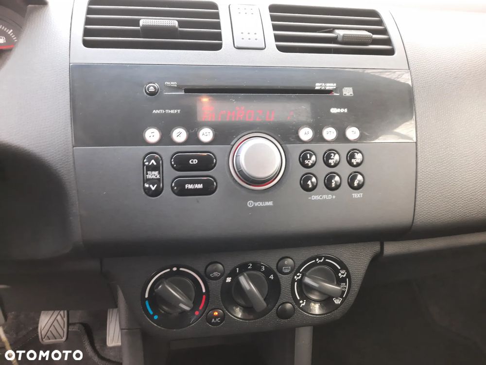 Suzuki Swift 1.3 Comfort - 12