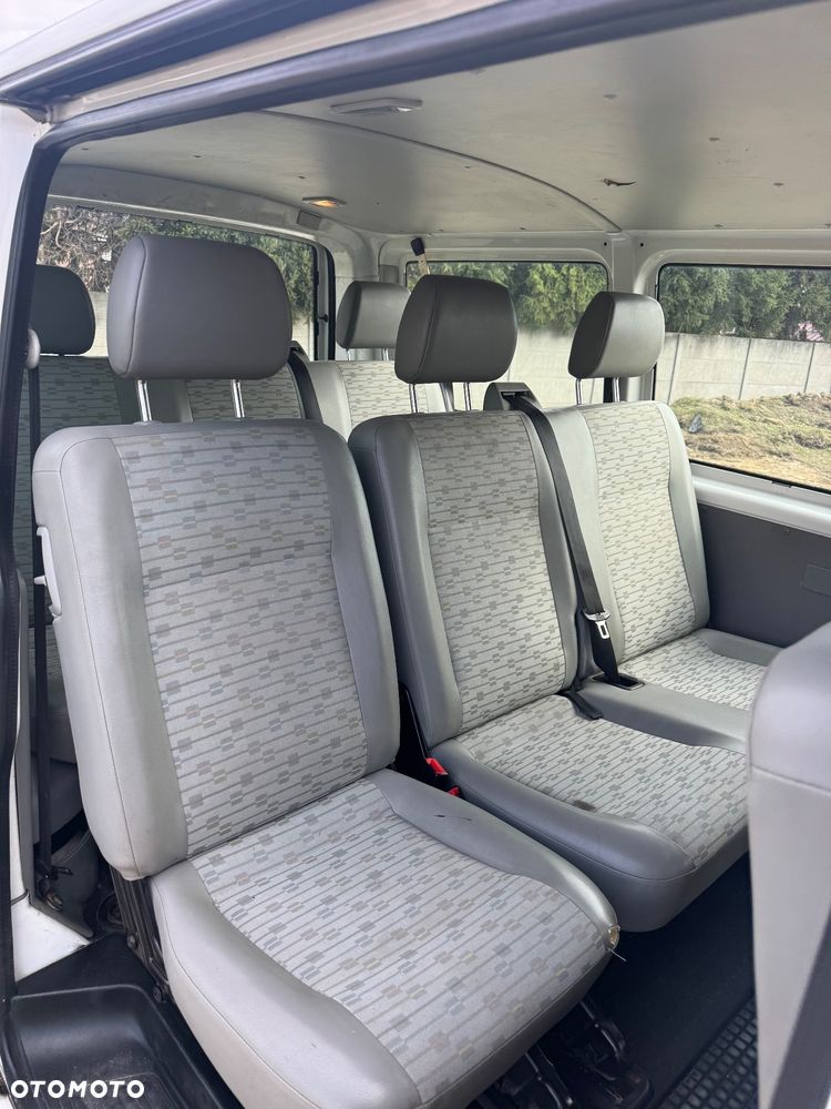 Volkswagen Transporter - 13