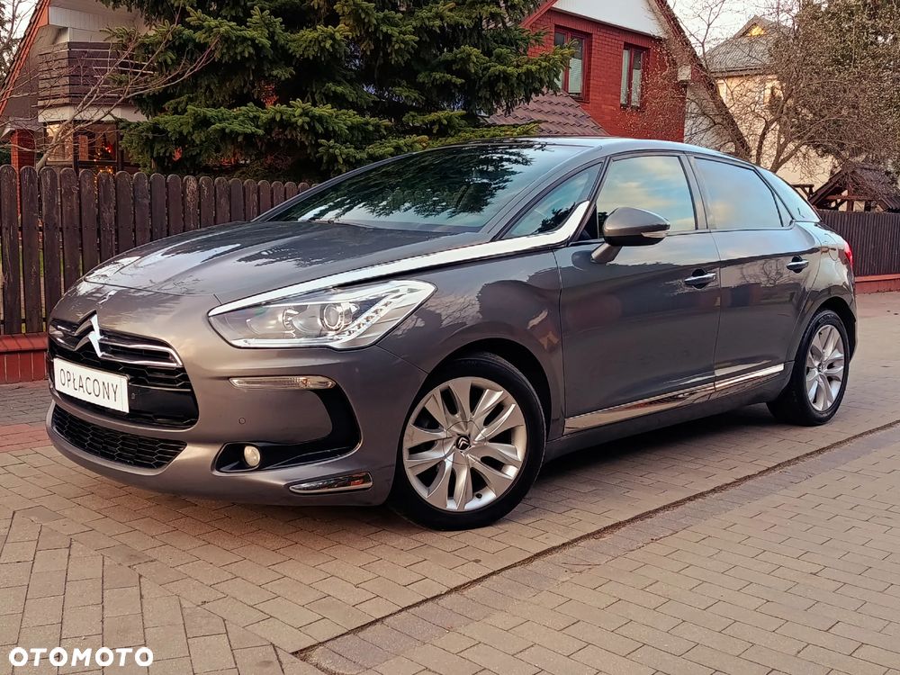 Citroën DS5 e-HDi 110 EGS6 SoChic - 1