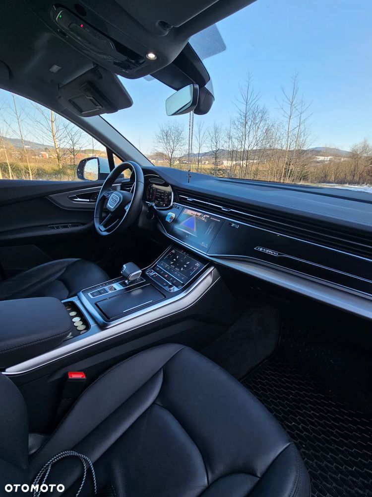 Audi Q7 - 10