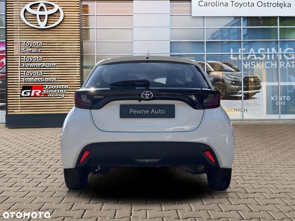 Toyota Yaris - 4