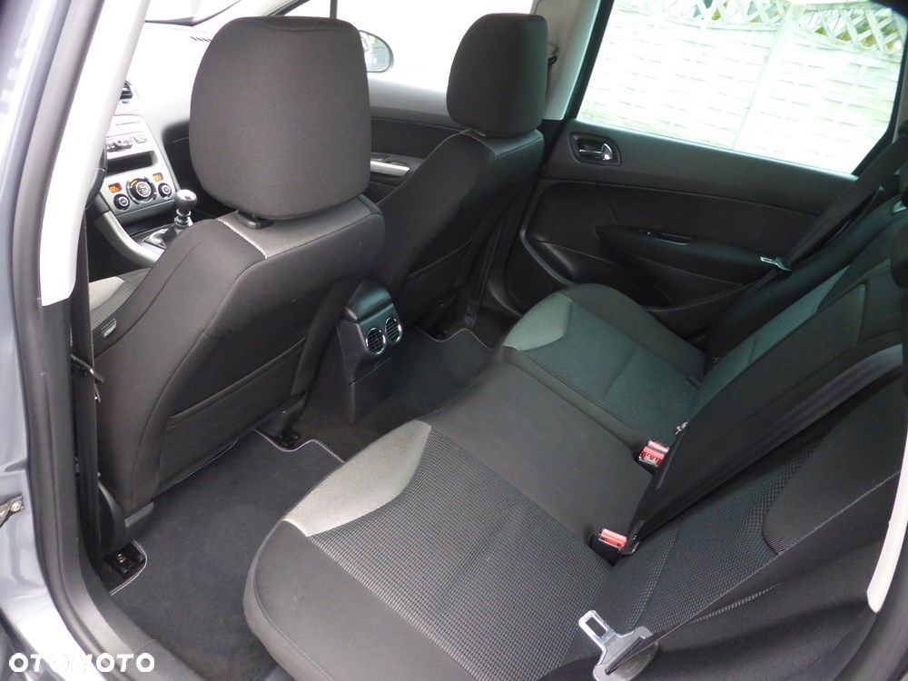 Peugeot 308 e-HDi FAP 110 Stop&Start Business Line Niveau 2 - 31