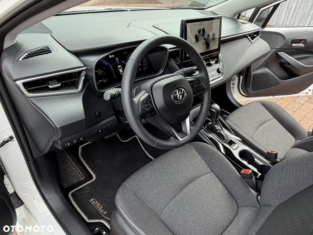 Toyota Corolla - 6