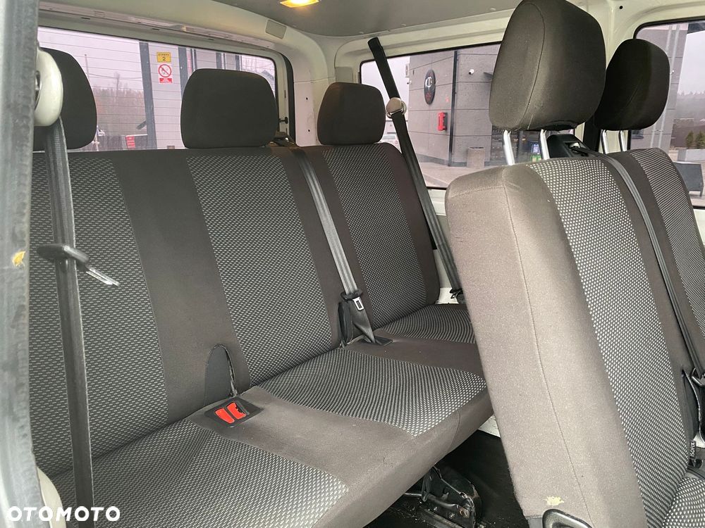 Volkswagen Transporter - 11