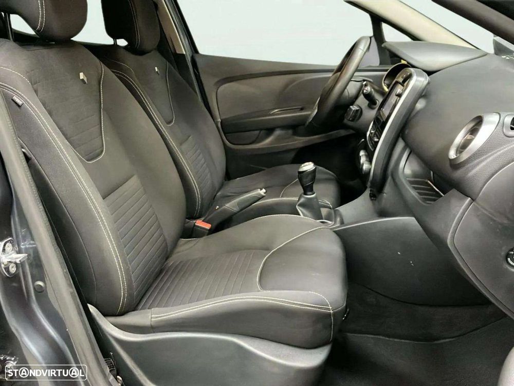Renault Clio 0.9 TCe Limited - 16