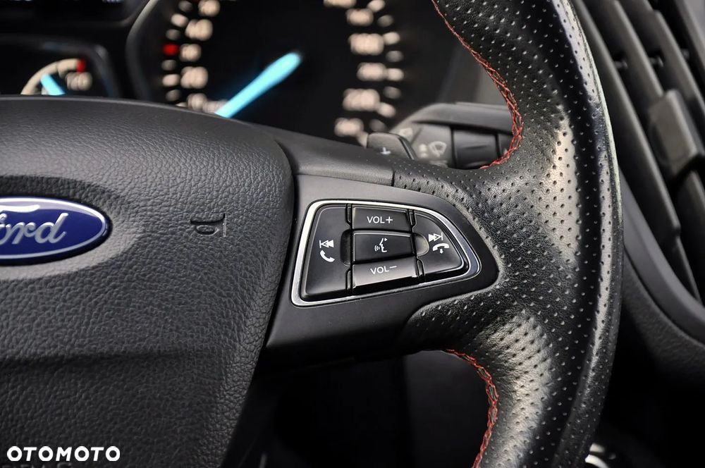 Ford Kuga 1.5 EcoBoost 4x4 ST-Line - 14