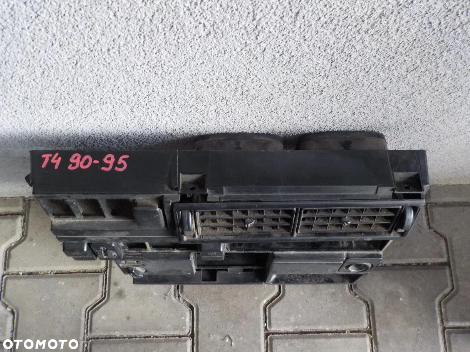 VW T4 90-95' DESKA KOKPIT RAMKA KONSOLA - 2