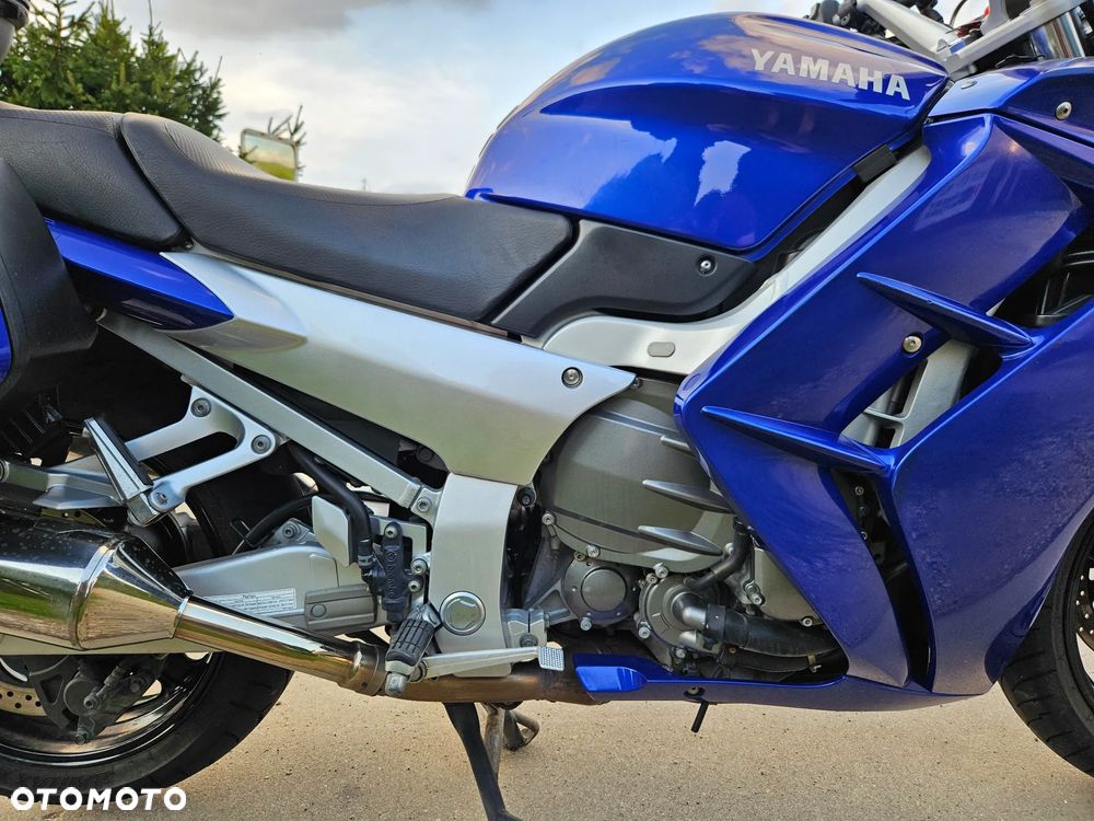 Yamaha FJR - 13