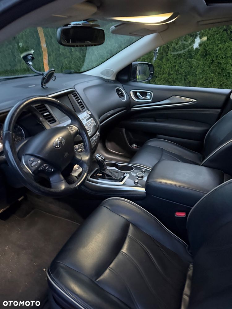 Infiniti Q60 - 6