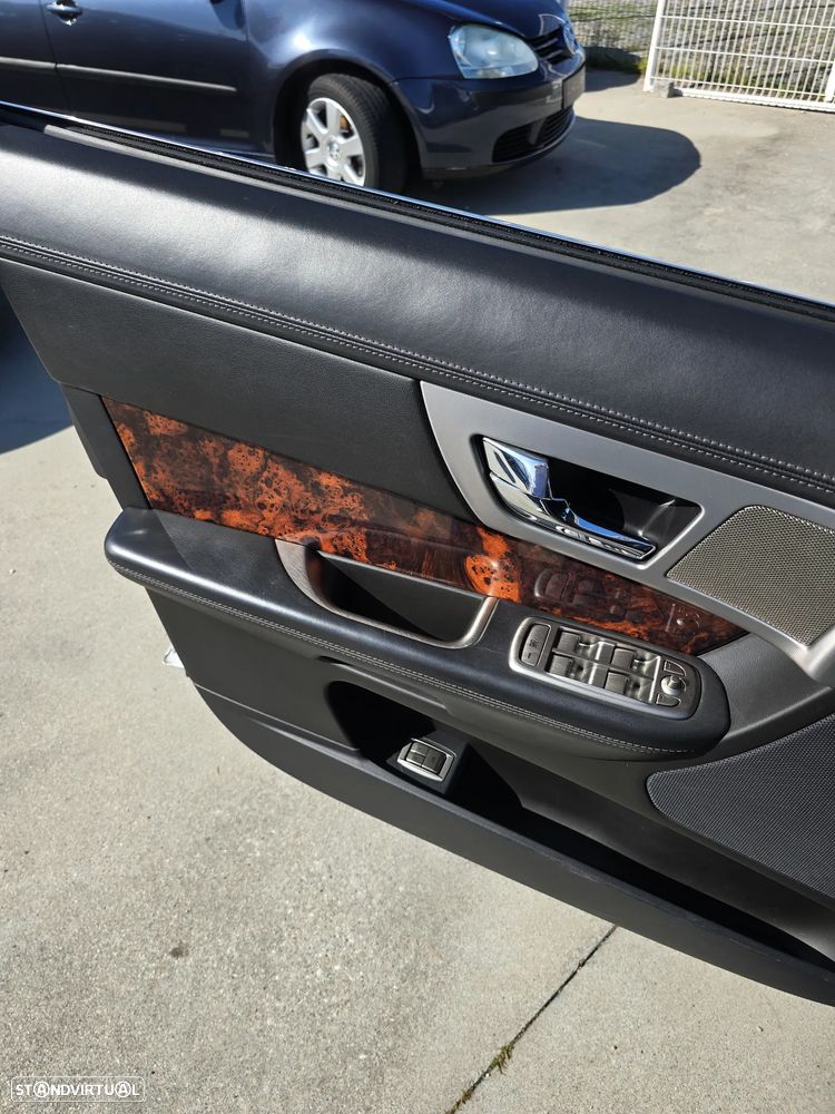 Jaguar XF 3.0 D V6 S Premium Luxury - 15